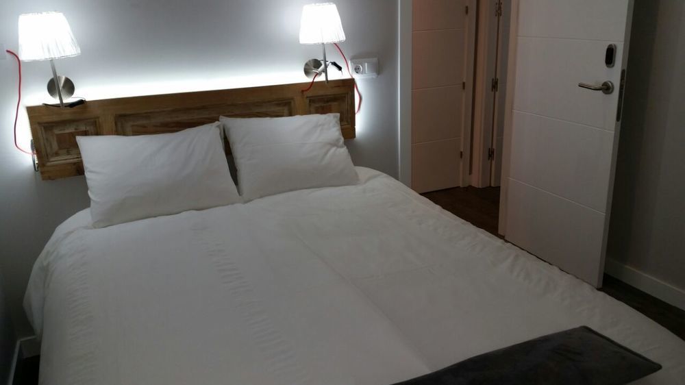 Diezmadrid Hostal - Madrid — Photos 1